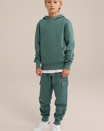 WE Fashion Sweatshirt in Green