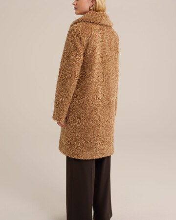 WE Fashion Winter coat in Brown