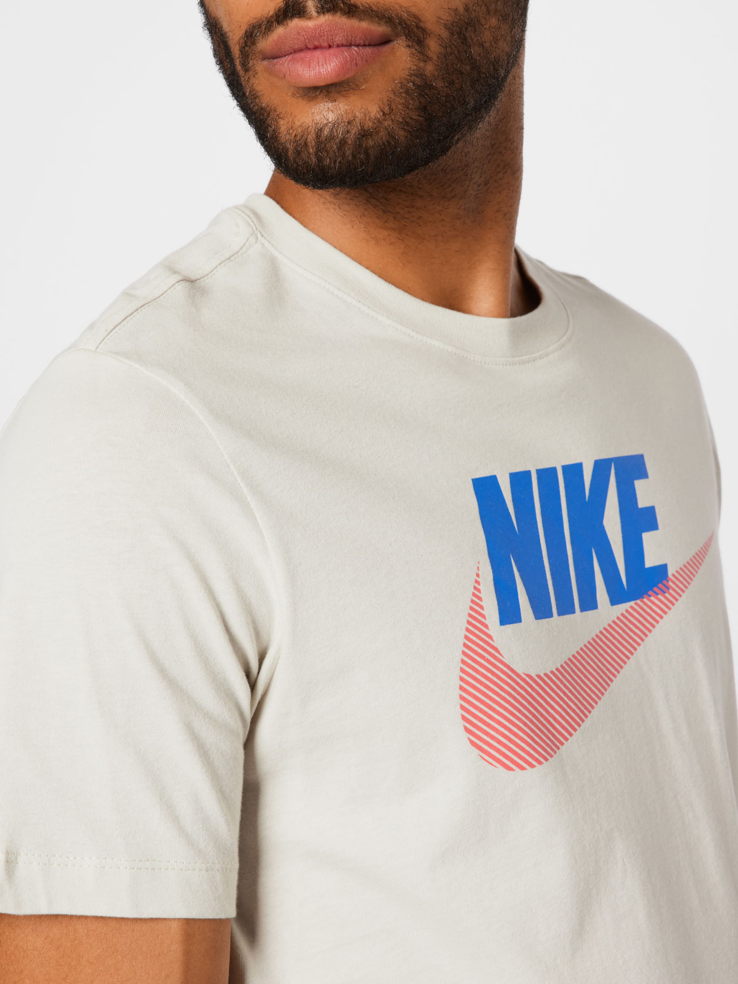 Abbigliamento Uomo Nike Sportswear Maglietta in Grigio Chiaro 