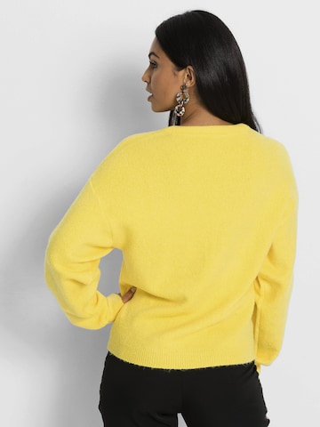 Pull-over oversize bonprix en jaune