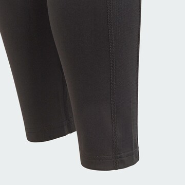 Coupe slim Pantalon de sport ADIDAS SPORTSWEAR en noir