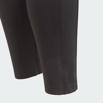 ADIDAS SPORTSWEAR Slimfit Παντελόνι φόρμας σε μαύρο