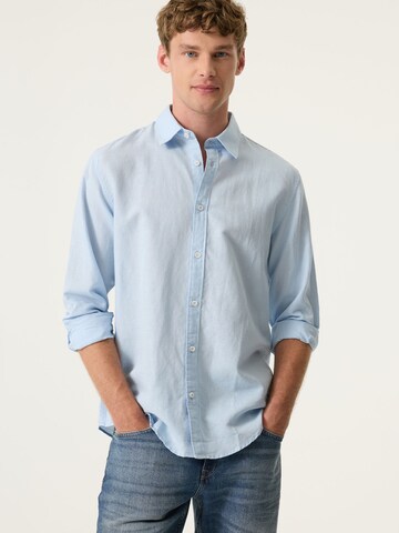 Regular fit Camicia di GARCIA in blu: frontale