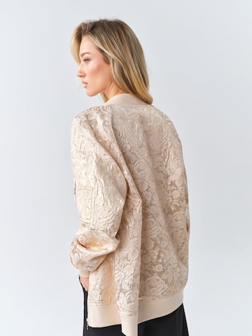 MB by Marta Buzolic Übergangsjacke‌‌ in Gold