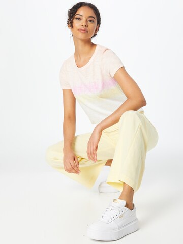 GAP T-Shirt in Pink