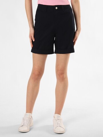 Marie Lund Regular Trousers in Black: front
