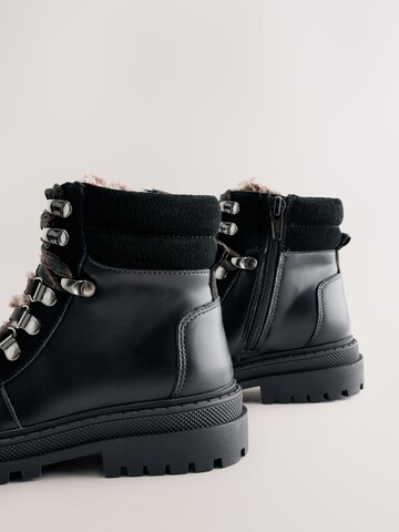 Next Boot in Black