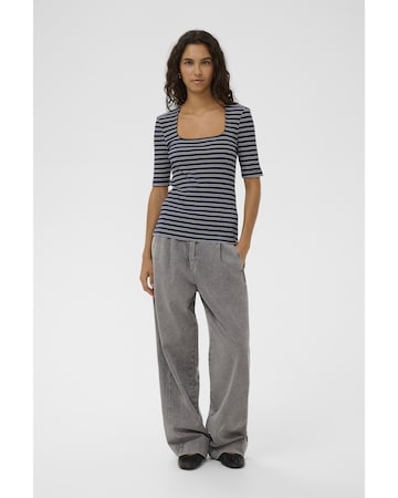 SOAKED IN LUXURY - Top em azul