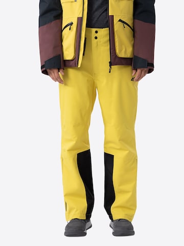 4F Regular Outdoor trousers in Yellow: front