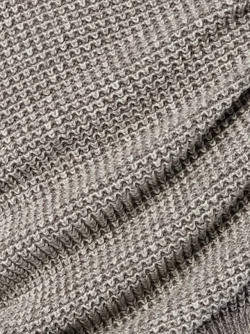 Ragman Sweater in Grey