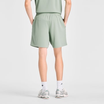 new balance - Loosefit Calças 'Textured Check Short' em verde