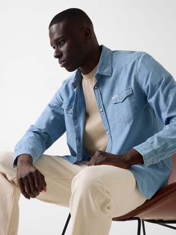 GUESS Slim Fit Hemd in Blau