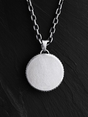 REYTEL Pendant 'THE WISE ARE SILENT' in Silver