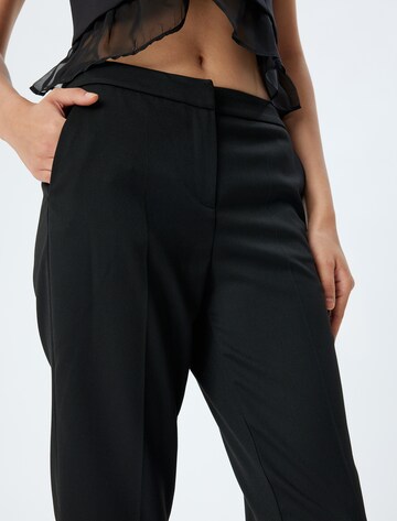 Koton Regular Chino in Zwart