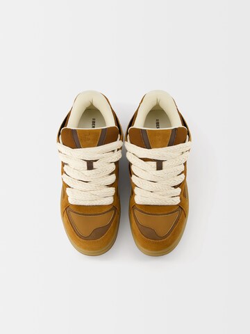 Bershka Sneaker low i brun