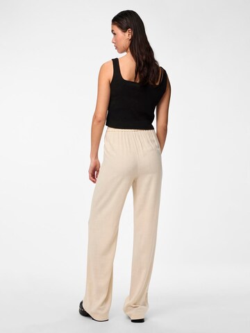 Wide leg Pantaloni 'VINSTY' de la PIECES pe bej