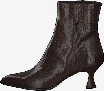 ZINDA Ankle Boots in Brown