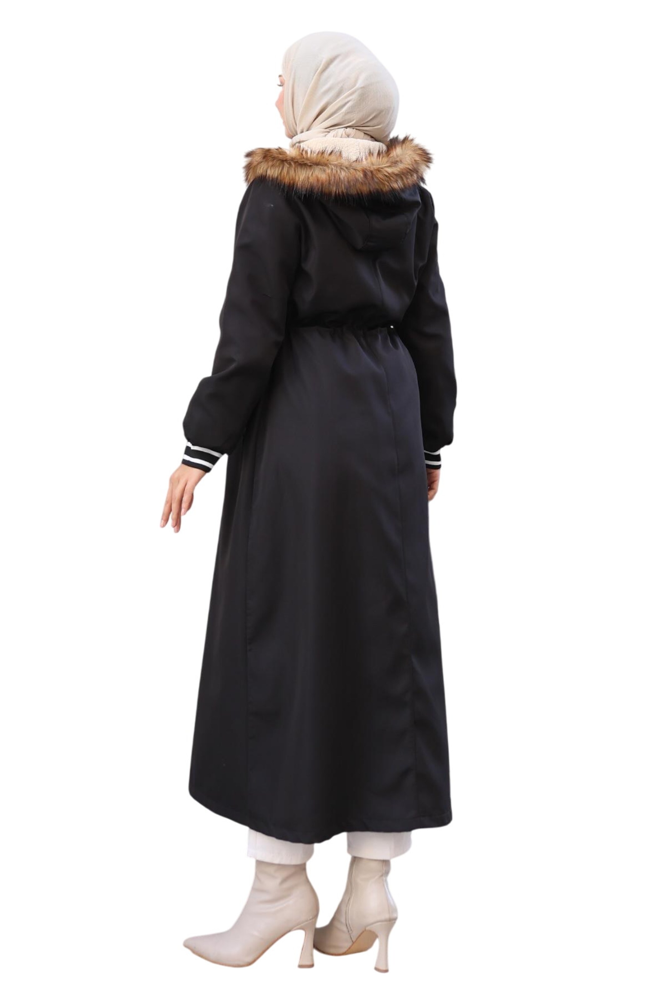 MODAMIHRAM Winter Parka in Black