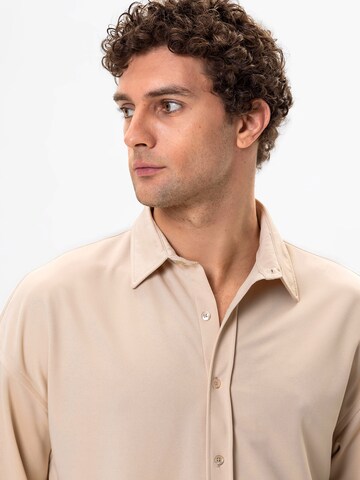 Fit confort Chemise Antioch en beige