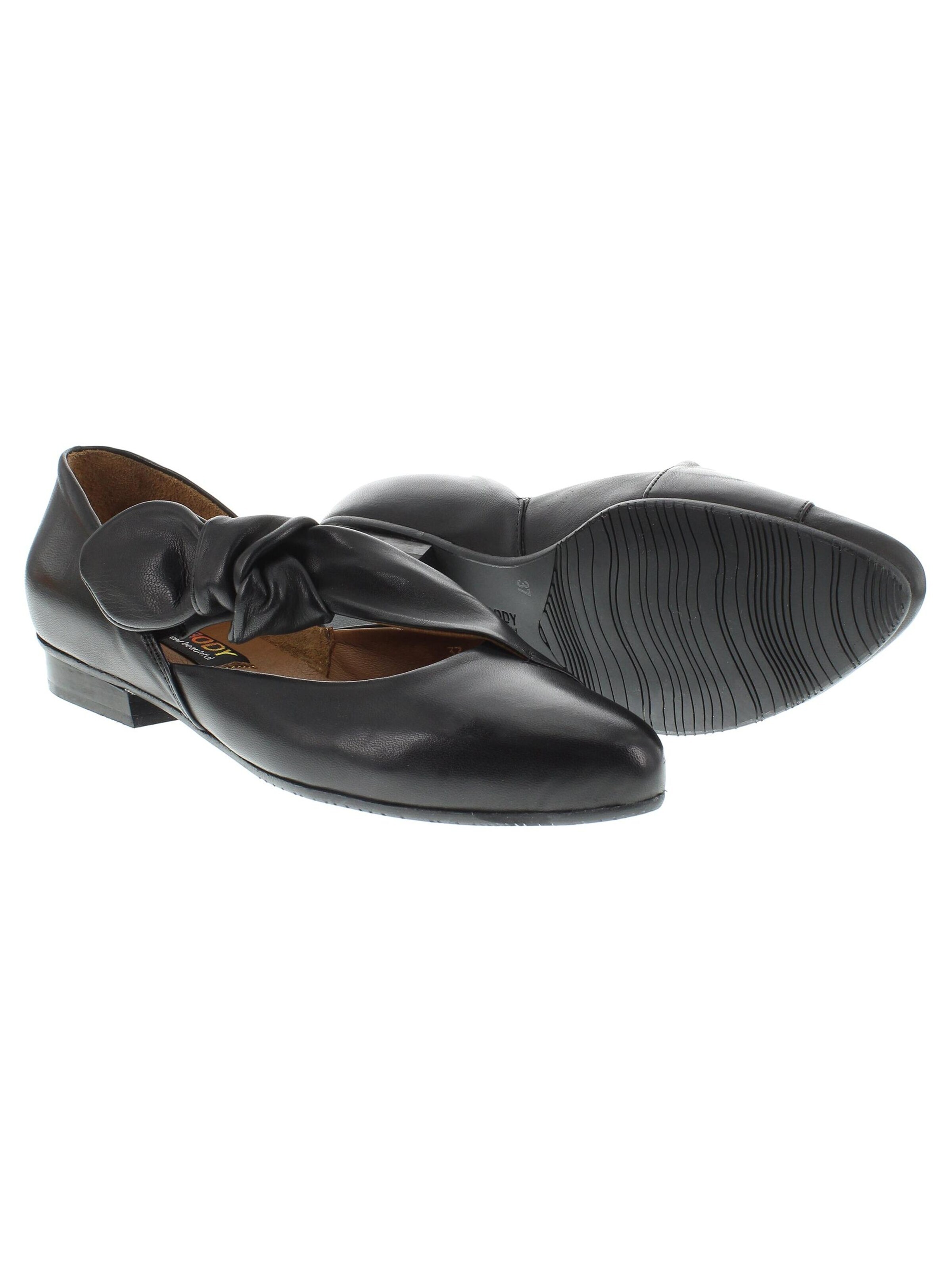 Everybody Ballet Flats with Strap 'BULBOLA - schicker Ballerina' in Black
