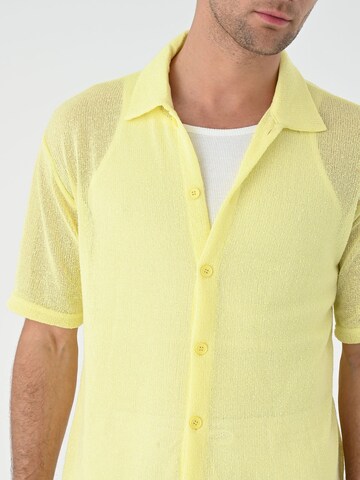 Antioch Regular fit Button Up Shirt in Yellow