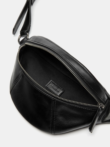 Pull&Bear Övtáska - fekete