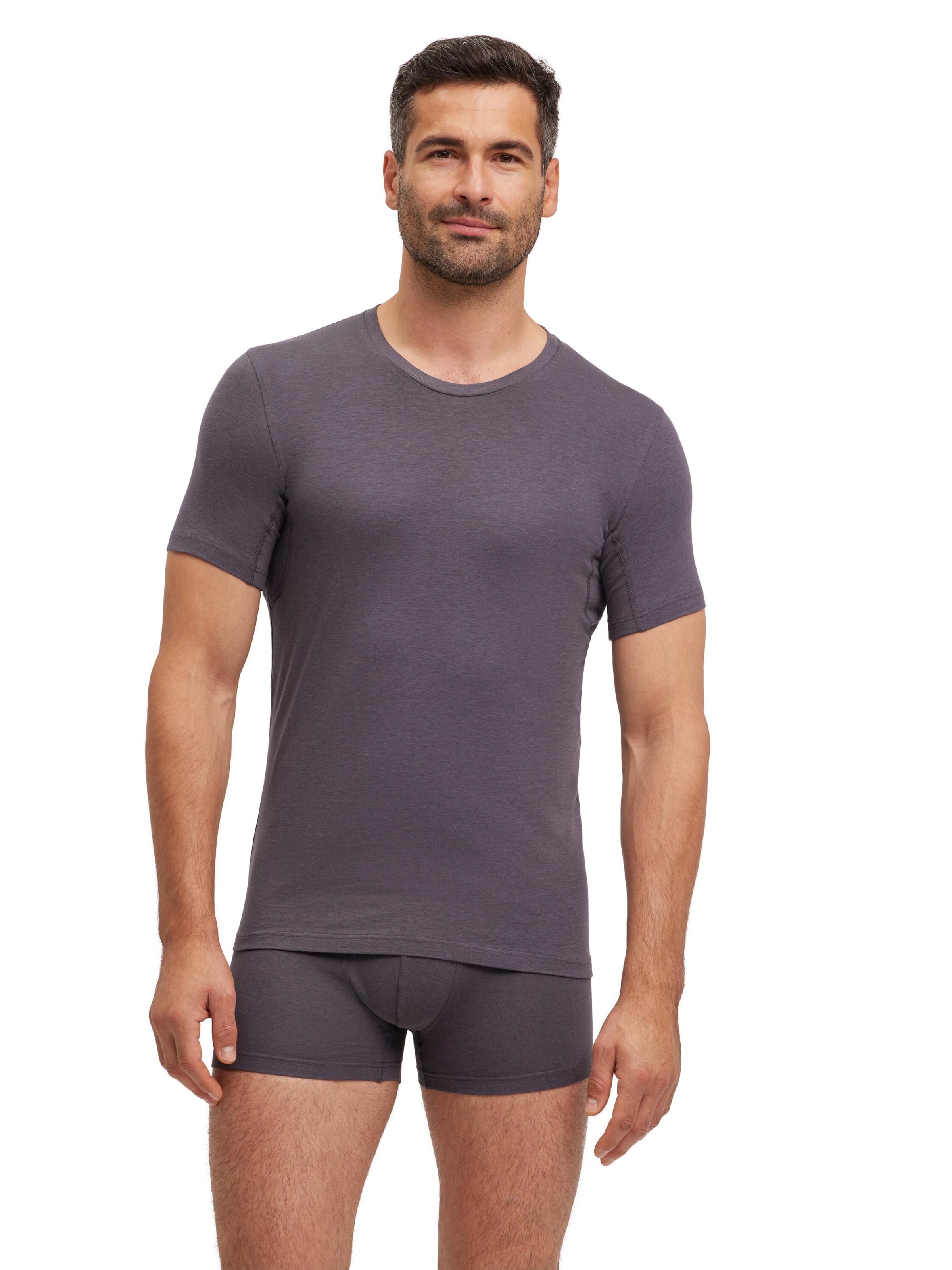 FALKE Undershirt in Grey: front
