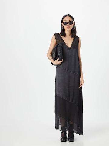 Wallis - Vestido en negro