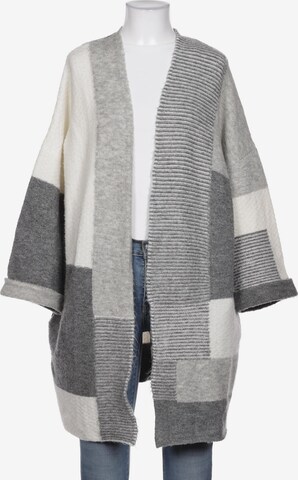 TOPSHOP Sweater & Cardigan in S in Grey: front