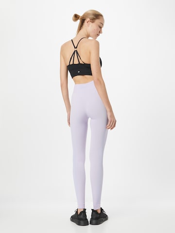 Reebok - Skinny Calças de desporto em roxo