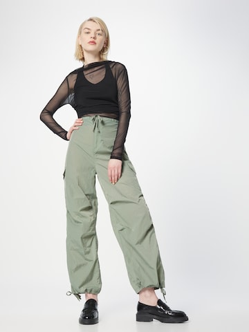 Monki - Loosefit Calças cargo em verde