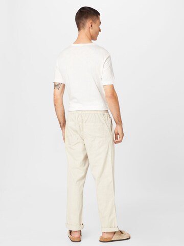 Regular Pantaloni de la Cotton On pe bej