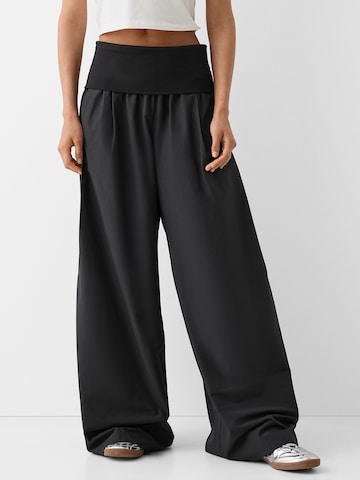 Bershka Wide leg Byxa i svart