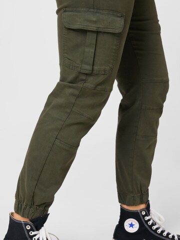 ONLY Carmakoma Tapered Cargo Jeans 'Miss' in Green