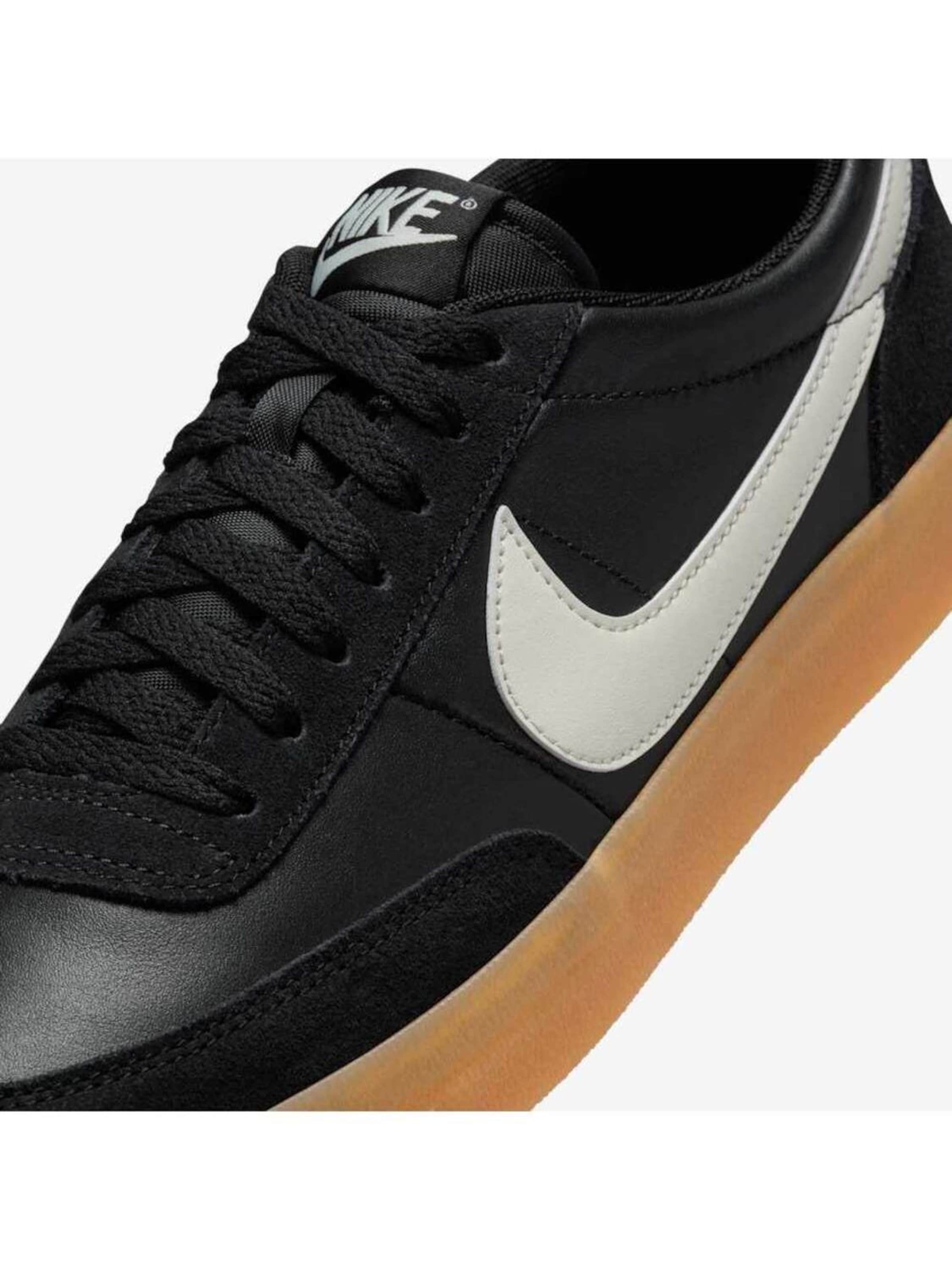 NIKE Athletic Shoes in Black