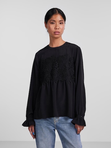 PIECES - Blusa 'FANA' en negro