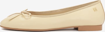Ballerina di Kazar in beige: frontale
