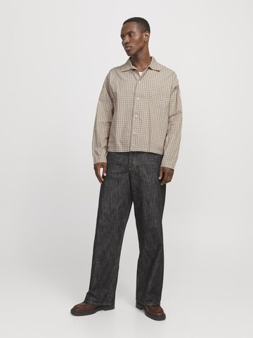 JACK & JONES Comfort fit Button Up Shirt in Beige