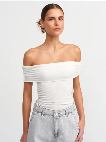 Hiccup Top in White: front