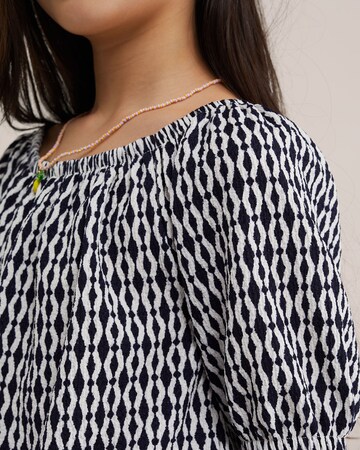 WE Fashion Bluza | črna barva