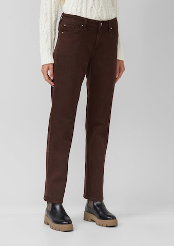 s.Oliver Regular Jeans in Bruin: voorkant