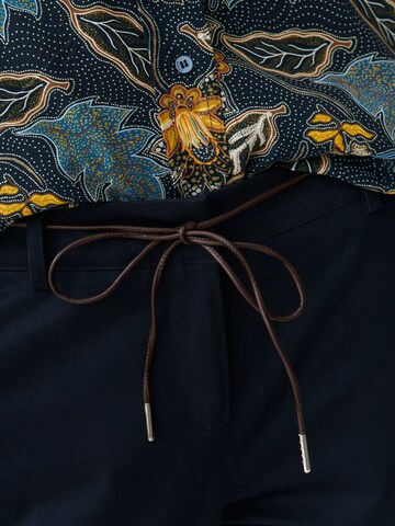 Regular Pantalon 'AMISO' TATUUM en bleu