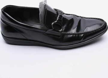 Tod's Flats & Loafers in 43 in Black: front