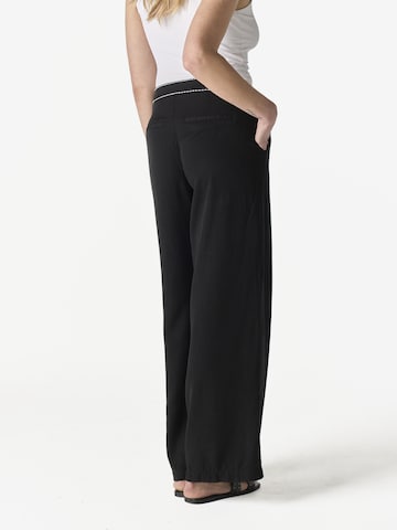 KOROSHI Regular Hose in Schwarz