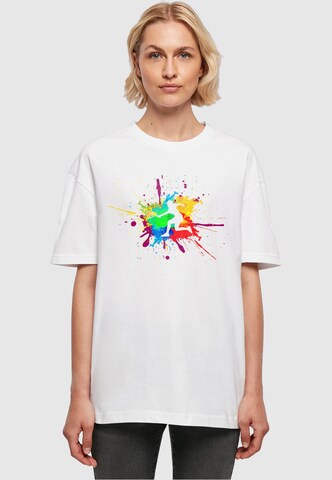Merchcode Oversized shirt 'Color Splash Player' in Wit: voorkant