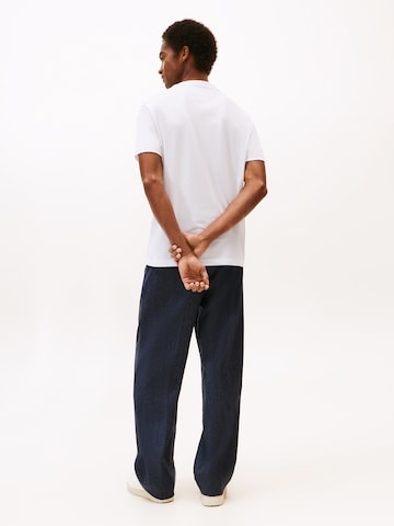 T-Shirt TOMMY HILFIGER en blanc : derrière