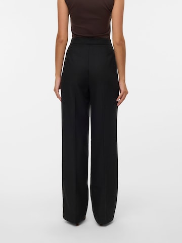 VERO MODA - regular Pantalón plisado 'EVE' en negro