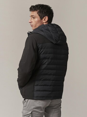 Veste mi-saison 'Sector' Deeluxe en noir