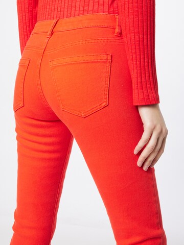 Coupe slim Jean ESPRIT en rouge