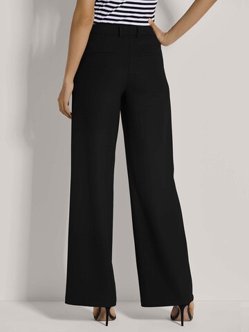 MADELEINE Wide leg Broek in Zwart: voorkant